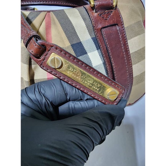 Authentic Burberry Nova Check Canvas and Leather Ashbury Knight Bag Beige/Brown - Picture 10 of 16